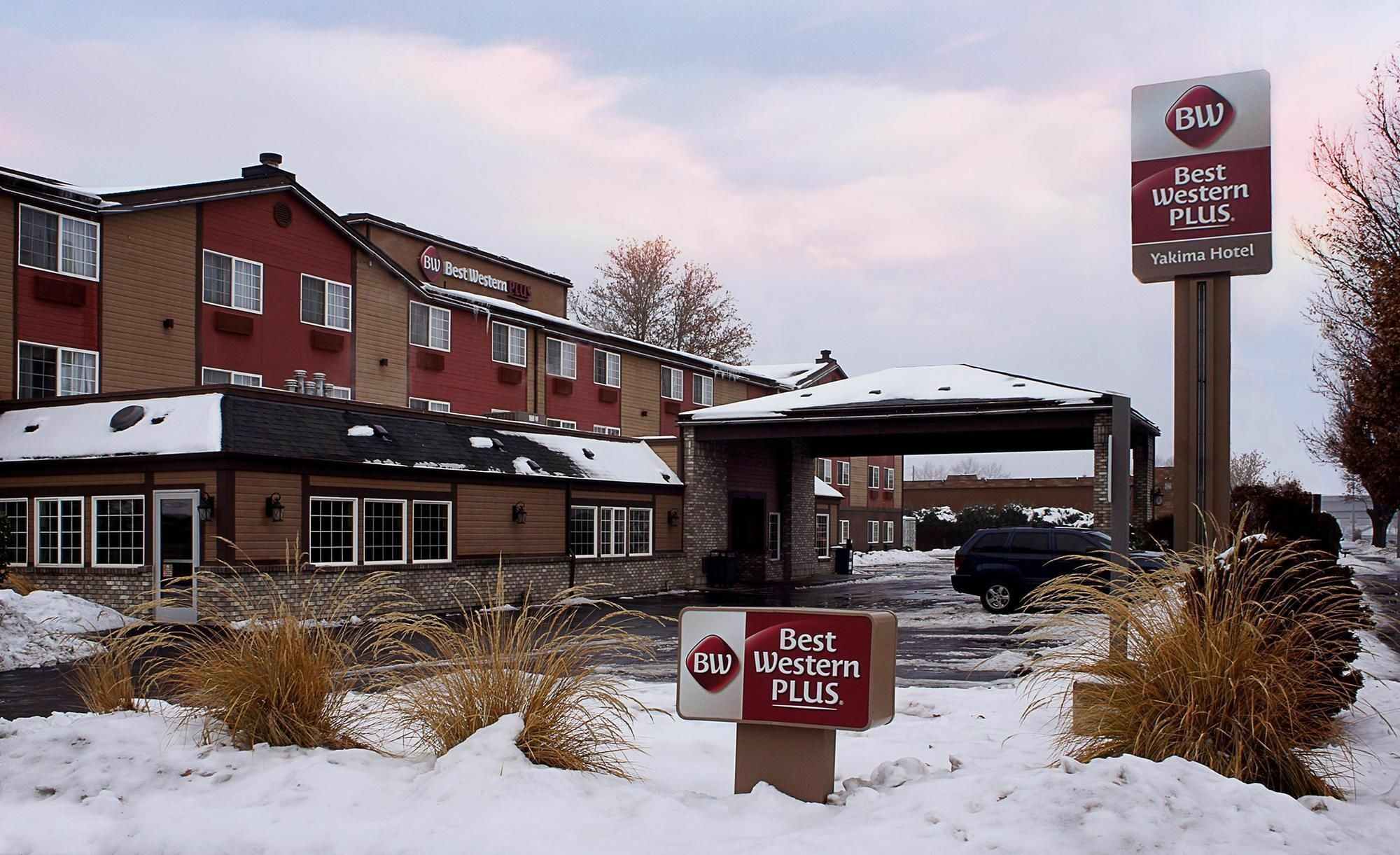 Best Western Plus Yakima Hotel Extérieur photo